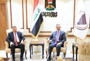 Read more about the article نائب رئيس مجلس الوزراء، وزير التخطيط محمد علي تميم يلتقي وزير الداخلية عبدالامير الشمري