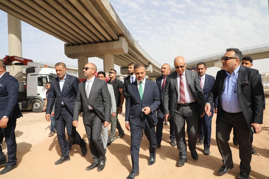 You are currently viewing وزير التخطيط يلتقي محافظ النجف ويطلع ميدانيا على واقع عدد من المشاريع الخدمية فيها