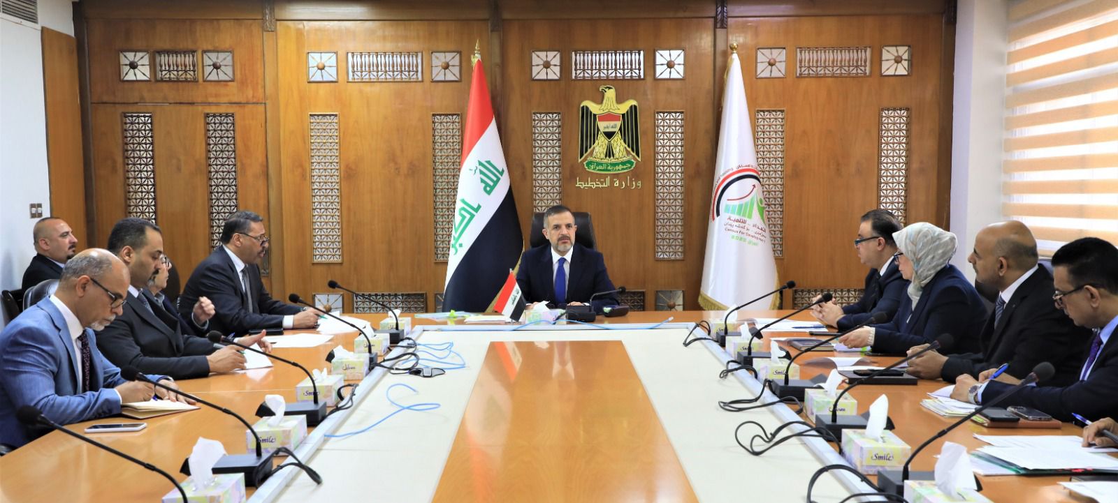 You are currently viewing نائب رئيس مجلس الوزراء، وزير التخطيط، يرأس اجتماعا للجنة معالجة مشكلات المستشفيات المتلكئة