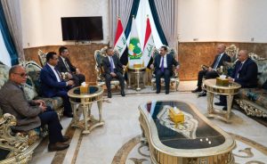 Read more about the article نائب رئيس مجلس الوزراء- وزير التخطيط، يزور محافظة الانبار ويبحث مع محافظها واقع المشاريع الخدمية فيها