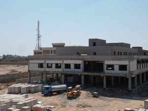 Read more about the article لفرق التخصصية لوزارة التخطيط تُتابع ميدانيا مشروع إنشاء المستشفى التخصصي للأورام وامراض الدم في محافظة كركوك
