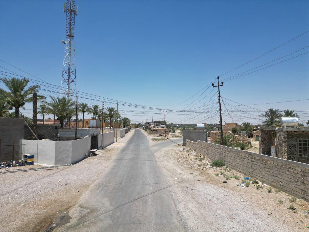 You are currently viewing وزارة التخطيط تعلنُ إنجاز مشروع إنشاء وإكساء طرق ريفية في محافظة الأنبار ضمن مشاريع الصندوق الاجتماعي للتنمية