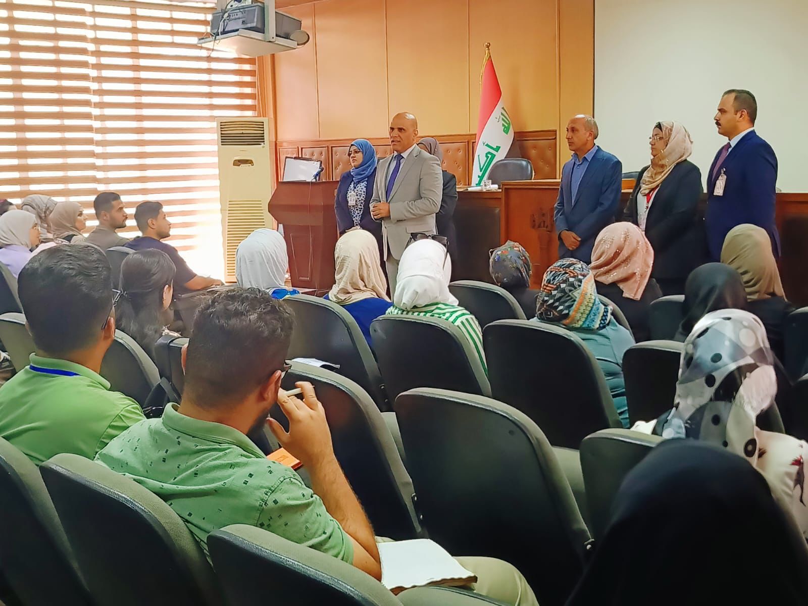 You are currently viewing مدير عام المركز الوطني للتطوير الإداري في وزارة التخطيط يفتتح الدورة التدريبية الثانية الخاصة بالموظفين الجدد