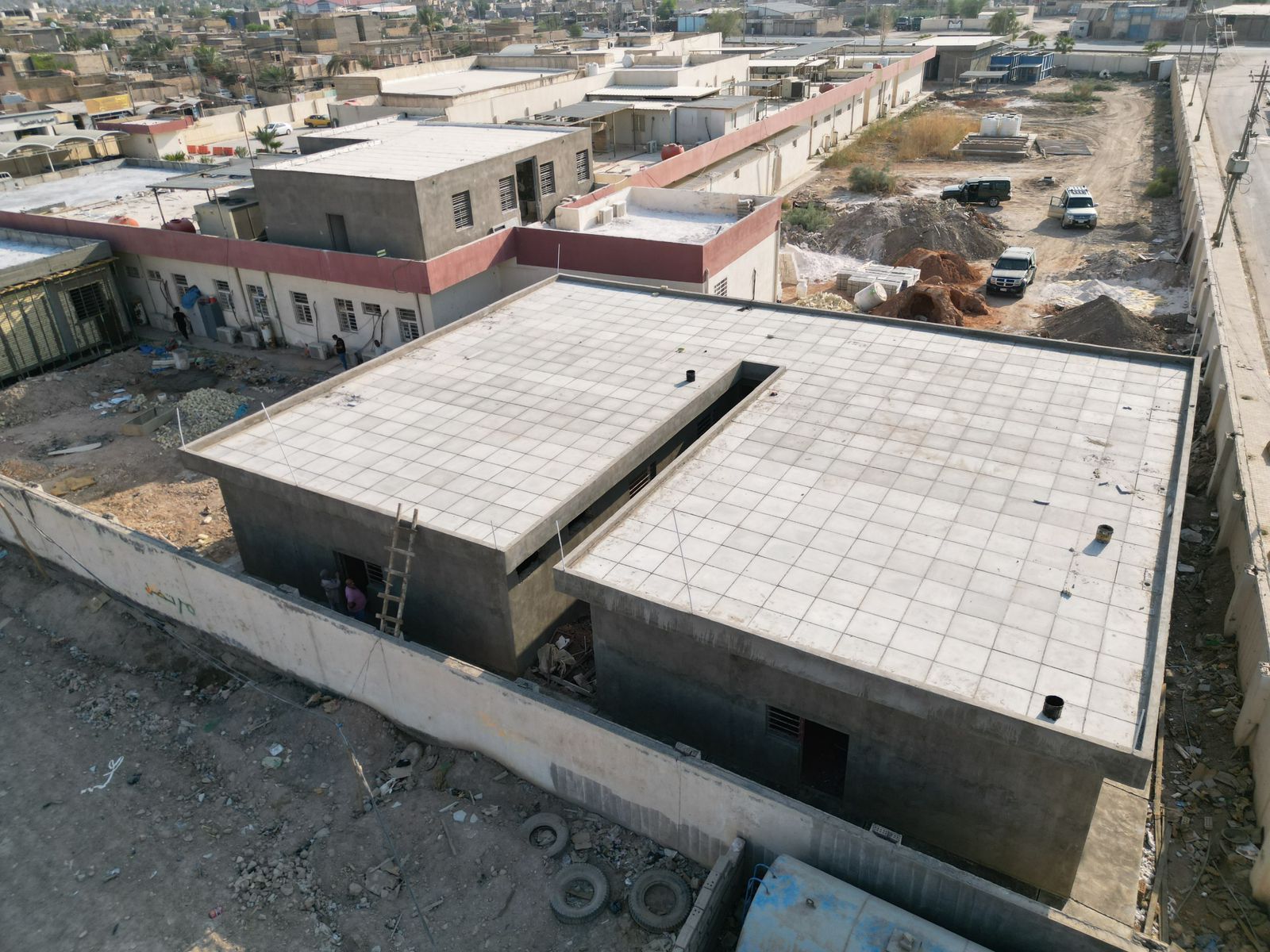 You are currently viewing وزارة التخطيط تعلنُ تحقيق نسب إنجاز مُتقدمة في مشروعي إنشاء بناية الطوارئ والإستشارية في مُستشفى الدكتور حسن الحاتمي وتوسعة أبنية مُستشفى المشخاب