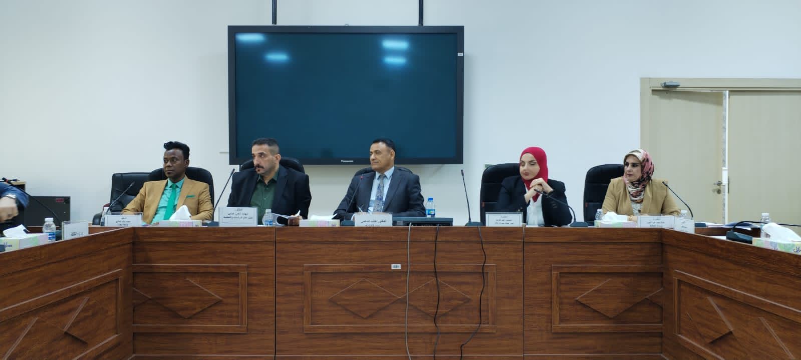 You are currently viewing وزارة التخطيط، ومستشارية الامن القومي تناقشان واقع تخصص علم الاثار في الجامعات العراقية، وسبل تطويره بما يخدم السياحة والتنمية في العراق