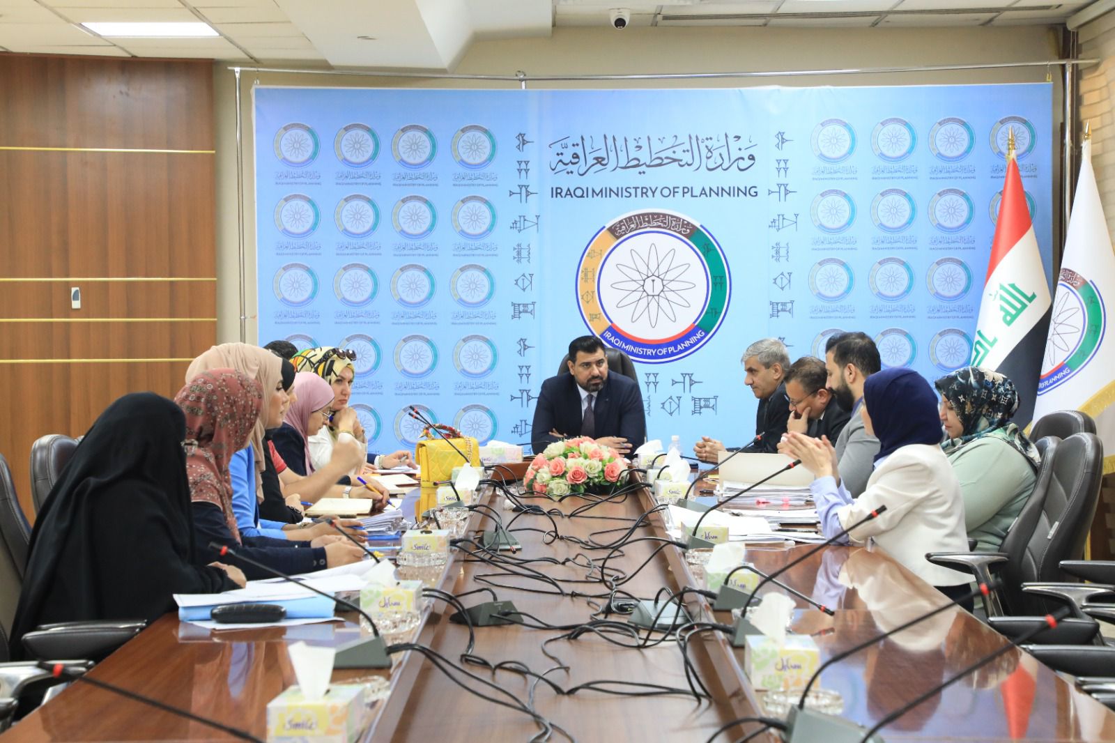 You are currently viewing وزارة التخطيط تناقشُ محاور إستراتيجية الإصلاح الإداري للدوائرِ الحكومية في العراق