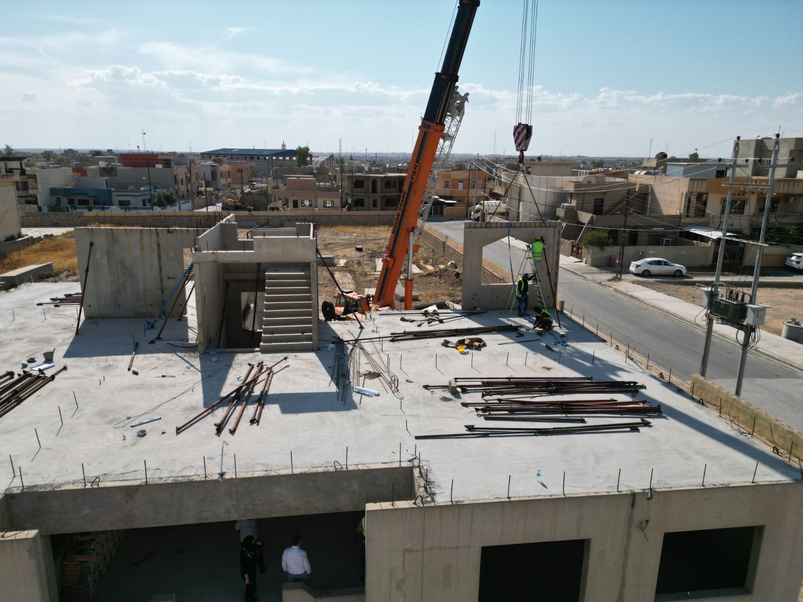 You are currently viewing وزارة التخطيط تتابعُ ميدانيا مشروع بناء (33) مدرسة مُختلفة السعات بمحافظة نينوى