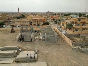 Read more about the article فرق وزارة التخطيط تصلُ لقضاء سنجار لتفقد مشروع بناء المدارس الجاهزة في القضاء
