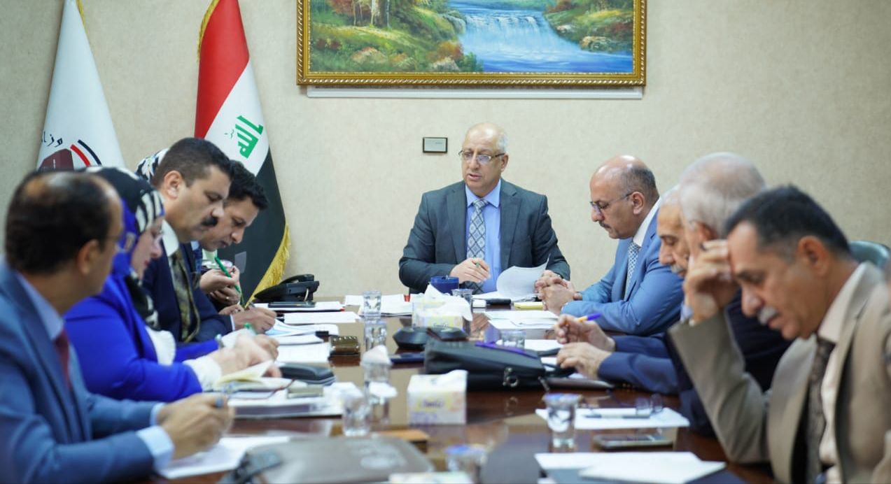 You are currently viewing وزارة التخطيط، تناقش استعداداتها لعرض خطة التنمية الوطنية للسنوات الخمس المقبلة