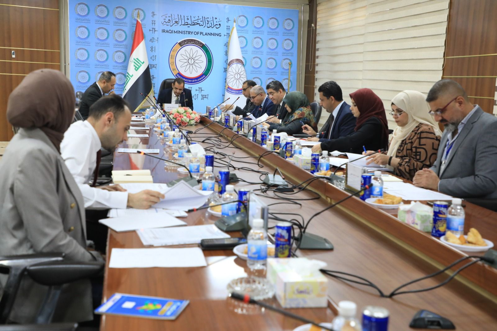 You are currently viewing لجنة إدارة ملف المُنح المالية في العراق تعقدُ اجتماعها الثالث في وزارة التخطيط