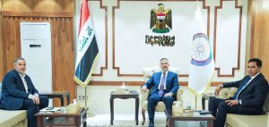 Read more about the article نائب رئيس مجلس الوزراء، وزير التخطيط يبحث مع محافظيْ نينوى والمثنى، واقع المشاريع المنفذة في المحافظتين