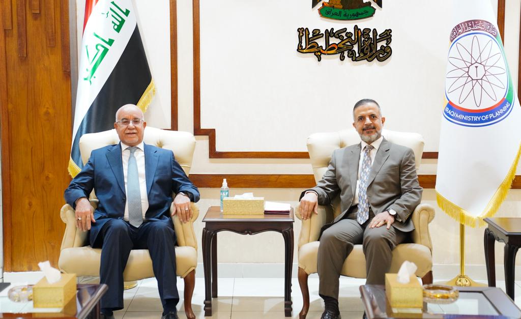 You are currently viewing نائب رئيس مجلس الوزراء، وزير التخطيط يبحث مع وزير الصحة، واقع مشاريع المستشفيات المنفذة في عموم العراق