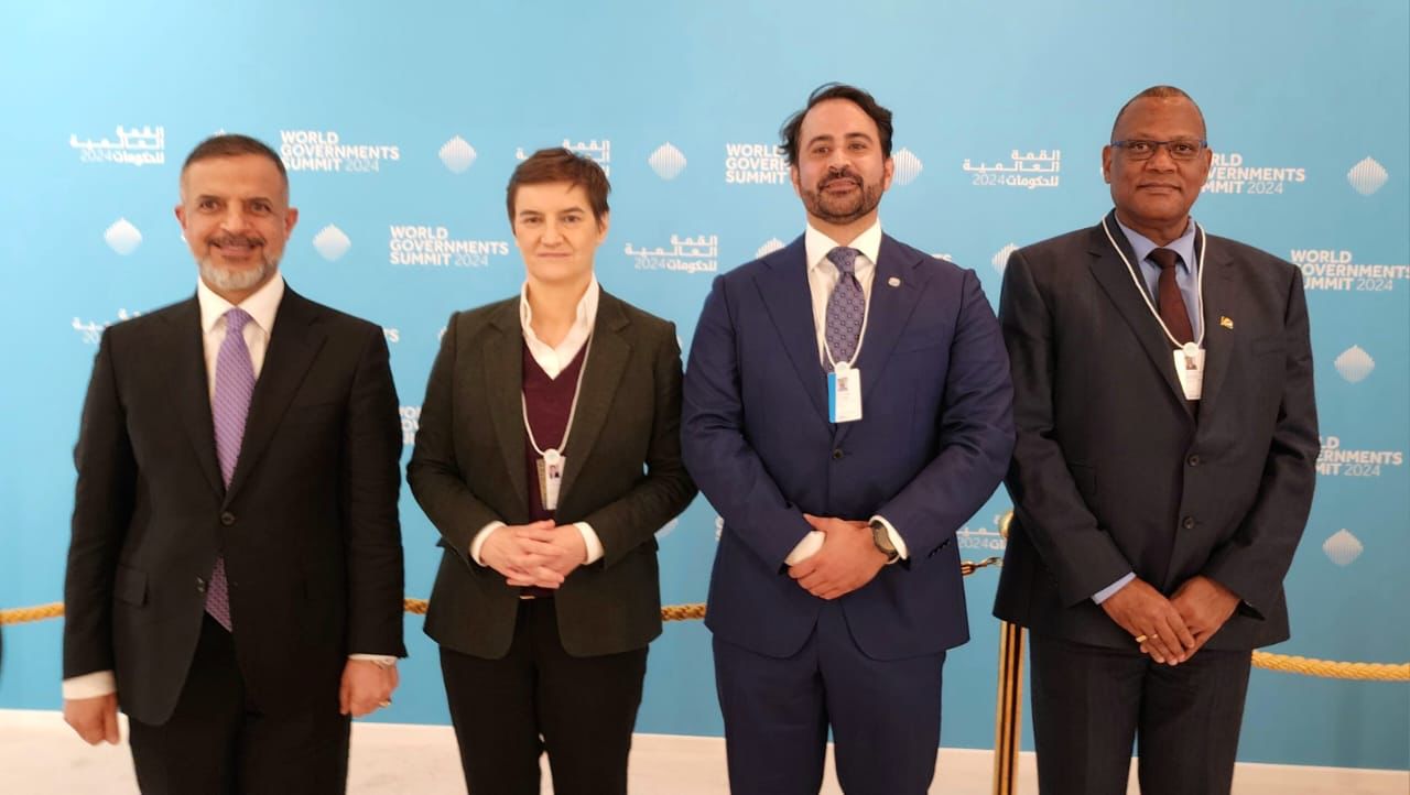 You are currently viewing نائب رئيس مجلس الوزراء، وزير التخطيط، يشارك في قمة الحكومات بدولة الامارات العربية المتحدة، ويلتقي رئيسة وزراء صربيا، ووزير الطاقه الاماراتي