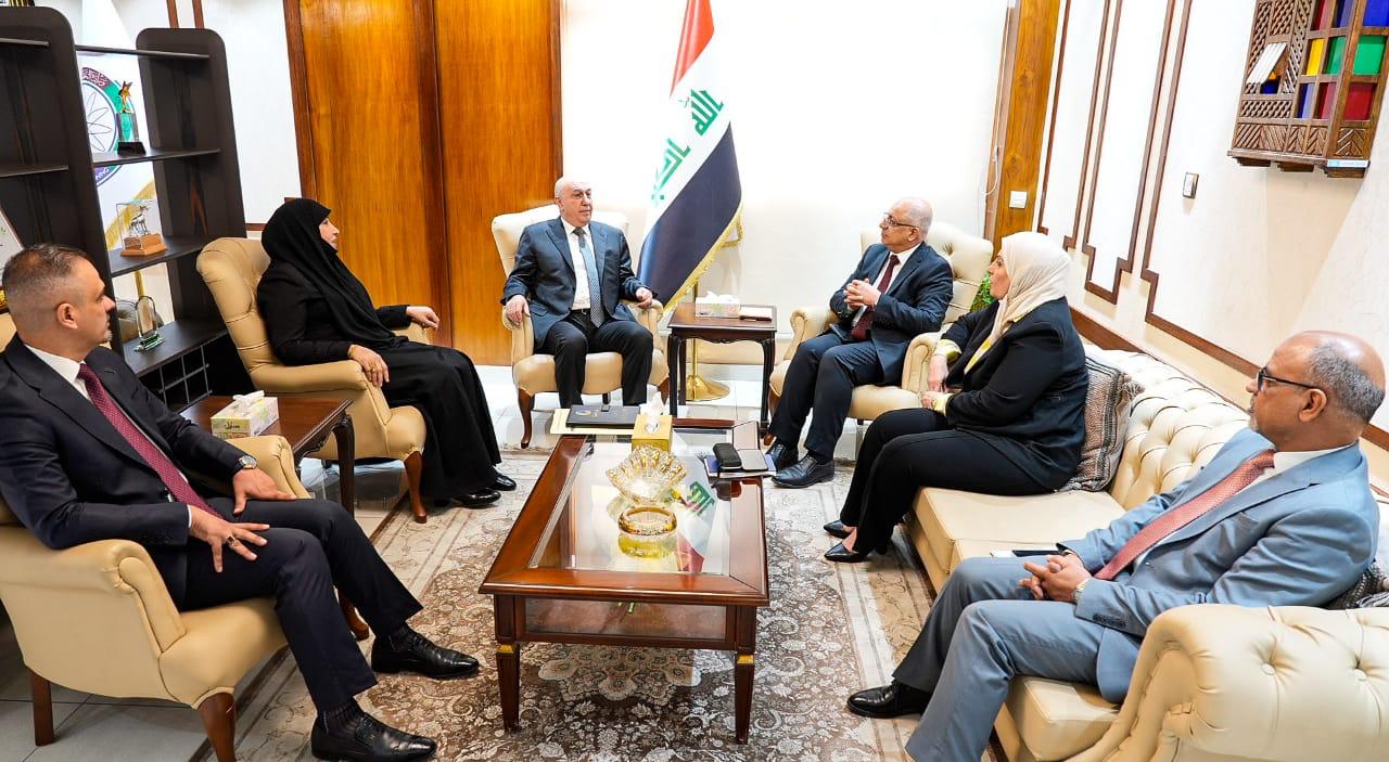 You are currently viewing وزارتا التخطيط، والبيئة تتفقان على آلية لتنفيذ استراتيجية ازالة الالغام، واعلان خلو العراق منها بحلول عام 2028