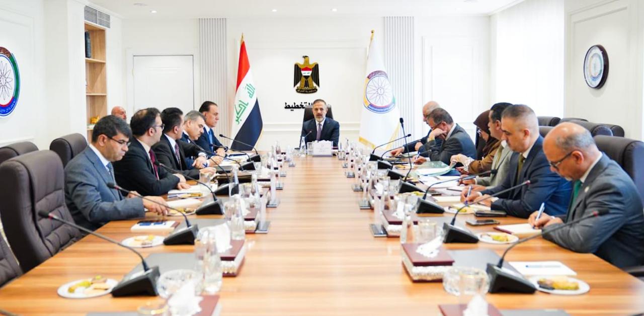 You are currently viewing نائب رئيس مجلس الوزراء، وزير التخطيط يترأس اجتماعا مشتركا، مع حكومة اقليم كردستان، حول اليات تسليم الايرادات المالية وتمويل رواتب موظفي الاقليم