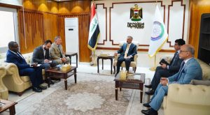 Read more about the article نائب رئيس مجلس الوزراء- وزير التخطيط، يبحث مع وفد من البنك الدولي الدعم متعدد المراحل لمشروع طريق التنمية