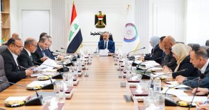 نائب رئيس مجلس الوزراء- وزير التخطيط، يترأس اجتماعا للجنة معالجة مشكلات المستشفيات المتلكئة