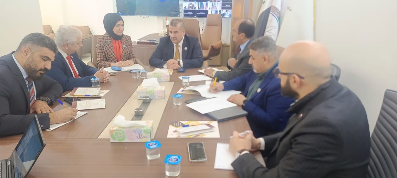 You are currently viewing مدير عام المركز الوطني للتطوير الإداري يلتقي وفداً من الجامعة الامريكية في بغداد، ويبحثان آلية تفعيل التعاون المشترك بين الجانبين