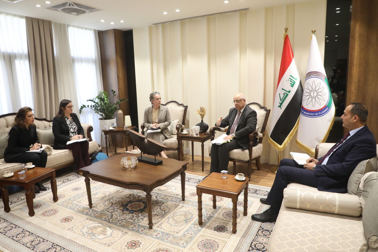 You are currently viewing وكيل وزارة التخطيط يبحث مع الوكالة الامريكية للتنمية الدولية آليات تحسين التواصل المُشترك بين الجانبين