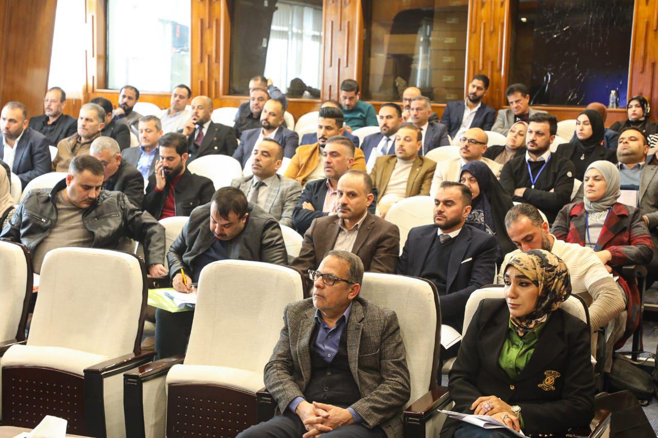 You are currently viewing وزارة التخطيط تعقدُ اجتماعا لمُناقشة الإعمامات والقرارات الخاصة بالتعاقُدات والتعريف بالمنصة الالكترونية
