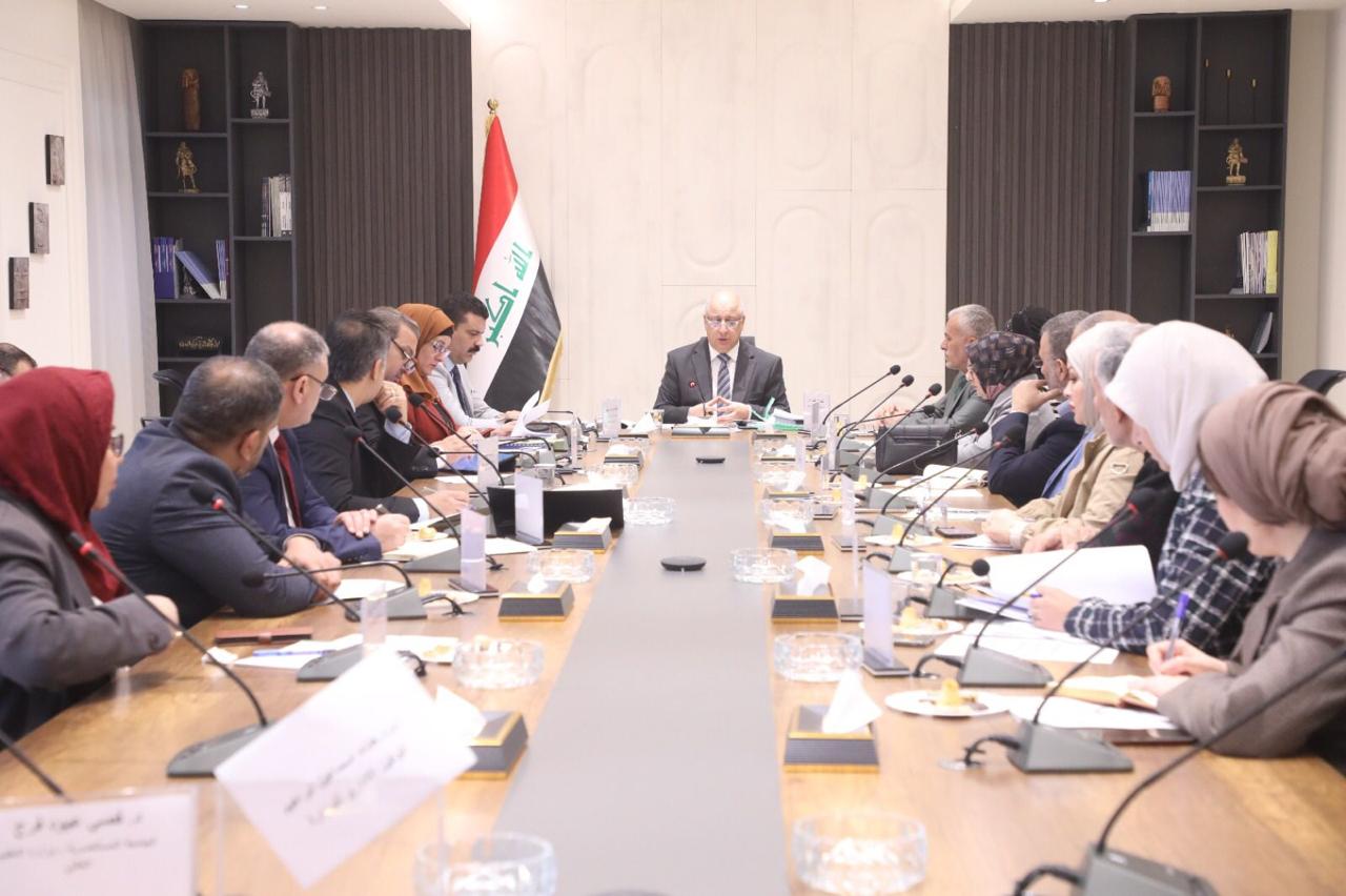 You are currently viewing وزارة التخطيط تناقشُ إعداد السياسة الوطنية لتنمية المشاريع الصُّغرى والصغيرة والمتوسطة في العراق
