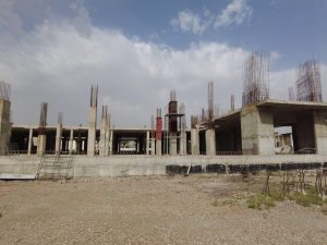 Read more about the article وزارة التخطيط تبحثُ ميدانيا أسباب تلكؤ تنفيذ مشروع المُجمع الباطني (400) سرير بمُحافظة البصرة واستئناف العمل به