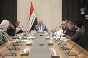 Read more about the article وزارة التخطيط تبحث آليات مُعالجة التحديات الخاصة بتنفيذ إستراتيجية تحسين انتاجية القوى العاملة في القطاع العام