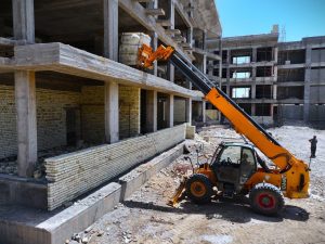 Read more about the article الفرق المُتخصصة بوزارة التخطيط تزور مشروع إنشاء مُجمع مدارس الأيتام في محافظة ميسان