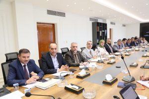 Read more about the article وزارة التخطيط تبحث مع البنك الدولي والوزارات المعنية آليات ادراج وتمويل مشاريع البنى التحتية