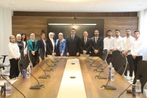 Read more about the article وزارة التخطيط تستضيف طلبة الدرسات العليا في كلية العلوم السياسية بجامعة النهرين للاطلاع على مهامها في التعاون الدولي