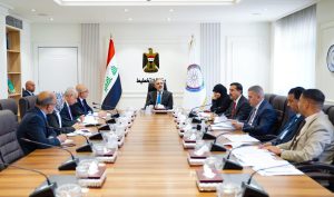 Read more about the article نائب رئيس مجلس الوزراء–وزير التخطيط يتابع إجراءات إصدار تعليمات تنفيذ العقود الحكومية