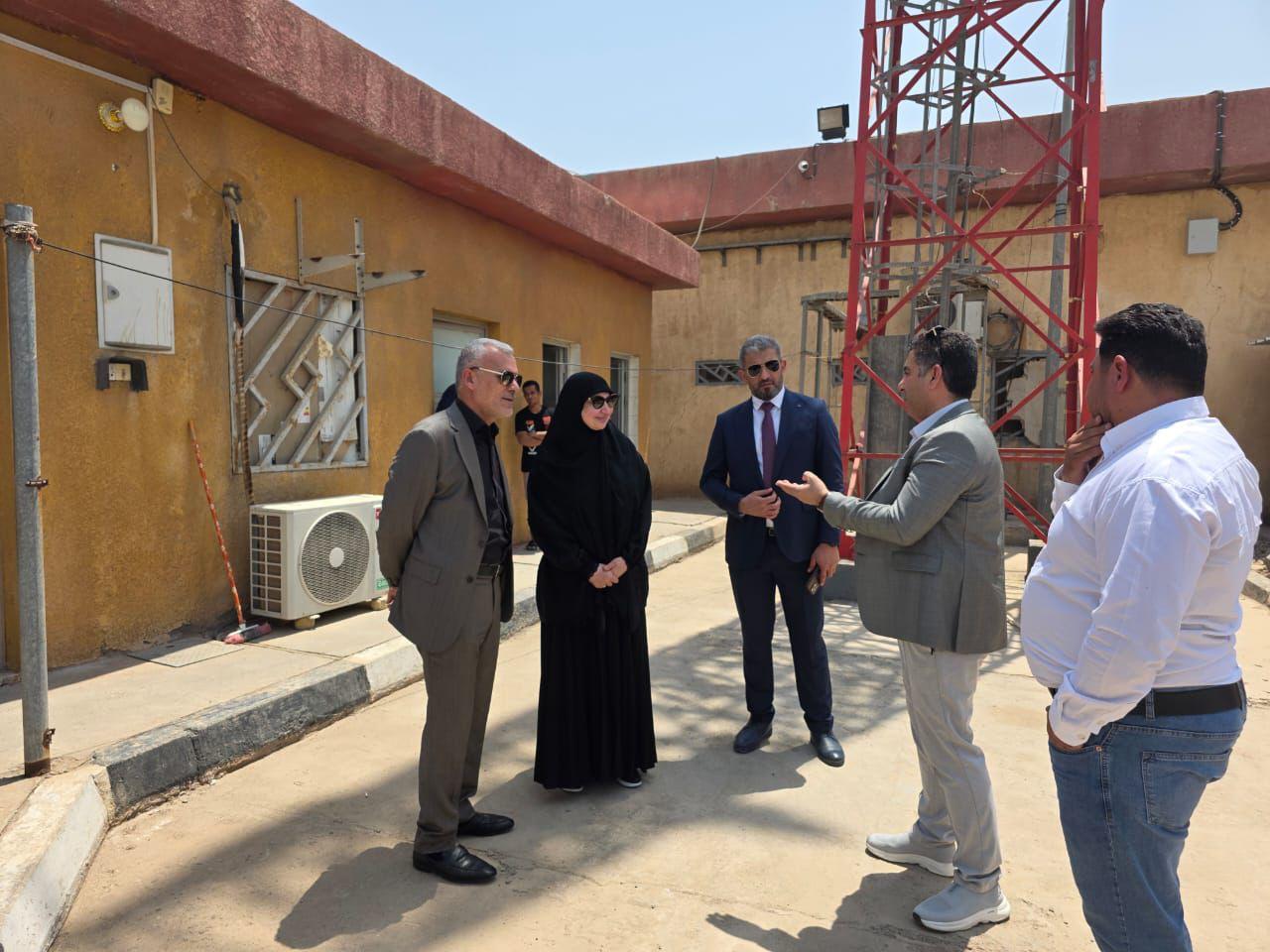 You are currently viewing لجنة تصنيف المقاولين تنفذ زيارة ميدانية إلى مشاريع في محافظة البصرة لتقييم أداء الشركات