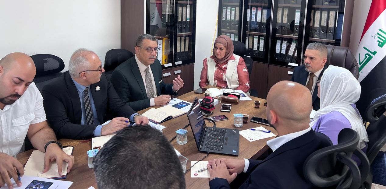 You are currently viewing وزارة التخطيط تبحث مع شركة الشرق الأوسط آليات توظيف الذكاء الاصطناعي في تطوير الأداء الحكومي