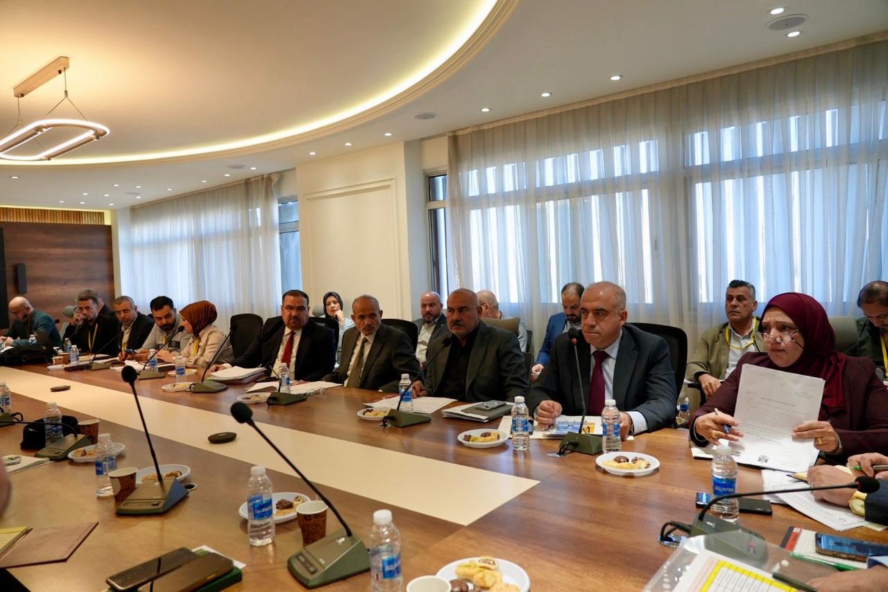 You are currently viewing وزارة التخطيط تُناقش آليات تنفيذ المشاريع المُمولة من القروض ضمن قانون الموازنة الثلاثية
