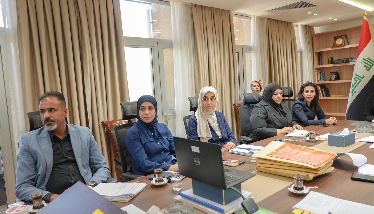 You are currently viewing وزارة التخطيط تُجري مراجعةً للمناهج التدريبية الخاصة بالتعاقدات الحكومية