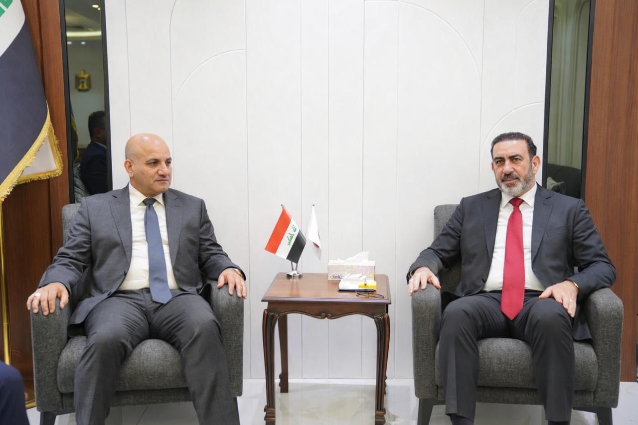 Read more about the article وزير التخطيط وكالة يلتقي محافظ ديالى ويبحثان الواقع التنموي والخدمي في المحافظة