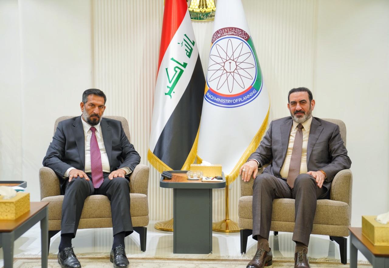 Read more about the article وزير التخطيط وكالة يلتقي محافظ بابل والوفد المرافق له