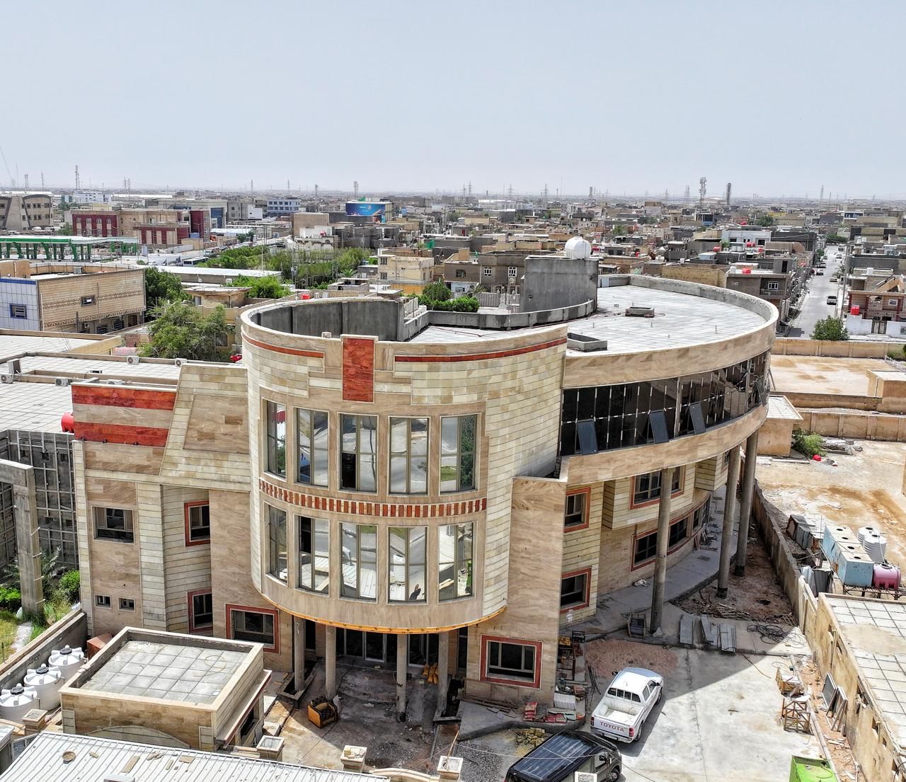 You are currently viewing وزارة التخطيط تطّلع ميدانيا على تنفيذ مشروع إنشاء مُتحف ومركز ثقافي في محافظة المثنى