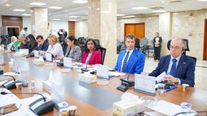 Read more about the article وزارة التخطيط تناقش تمديد العمل ببرنامج الحماية الاجتماعية المشترك بين العراق والاتحاد الأوروبي والأمم المُتحدة