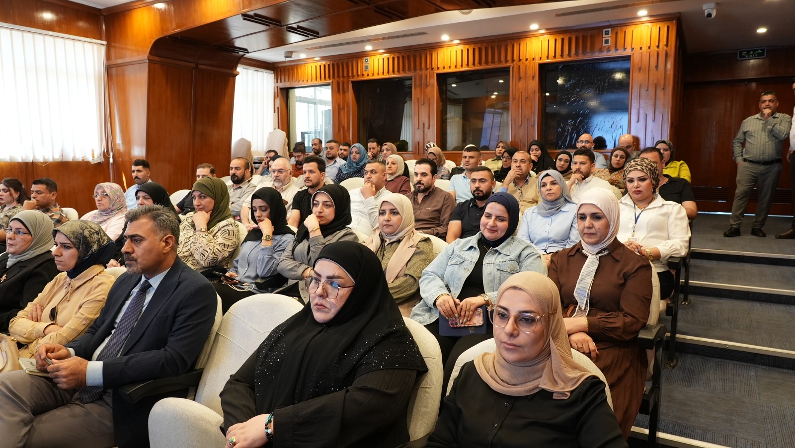 Read more about the article وزارة التخطيط تعقدُ ورشة عمل لتعزيز ثقافة النزاهة والسلوك الأخلاقي في مجال الخدمة العامة